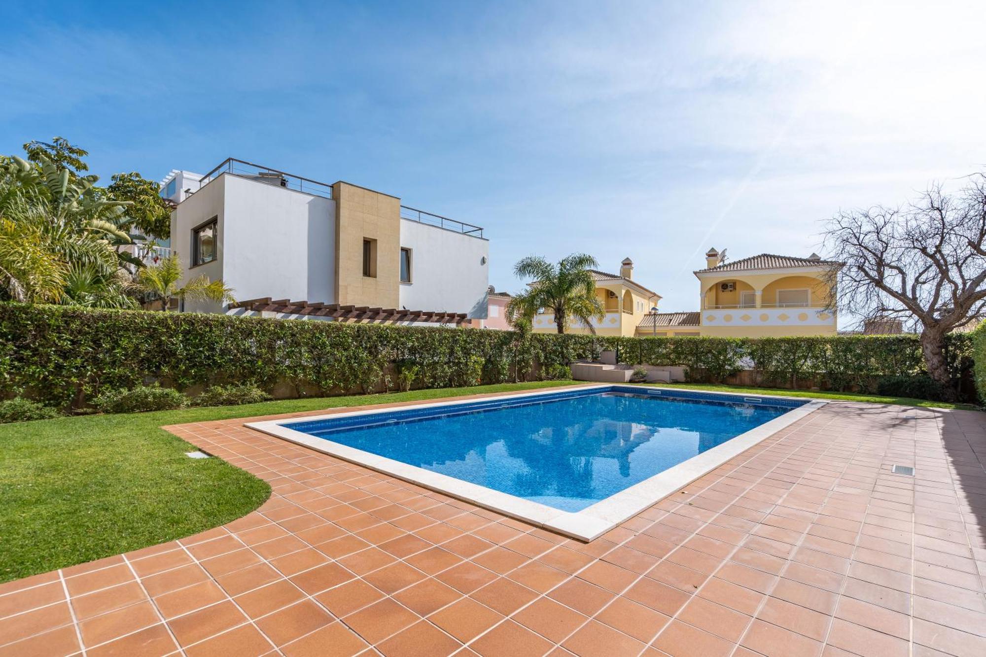 Apt Brightness Comfort In Burgau Bagian luar foto